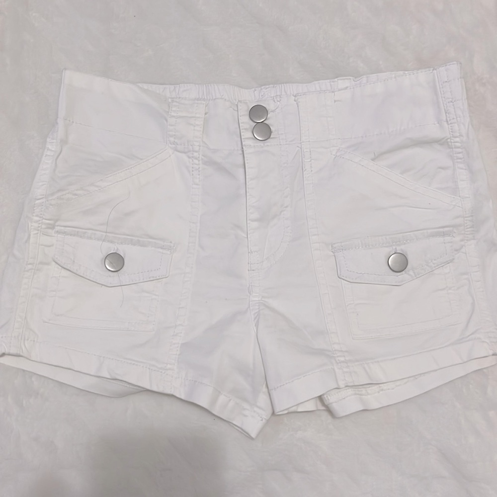 Essential short, size s , never used!